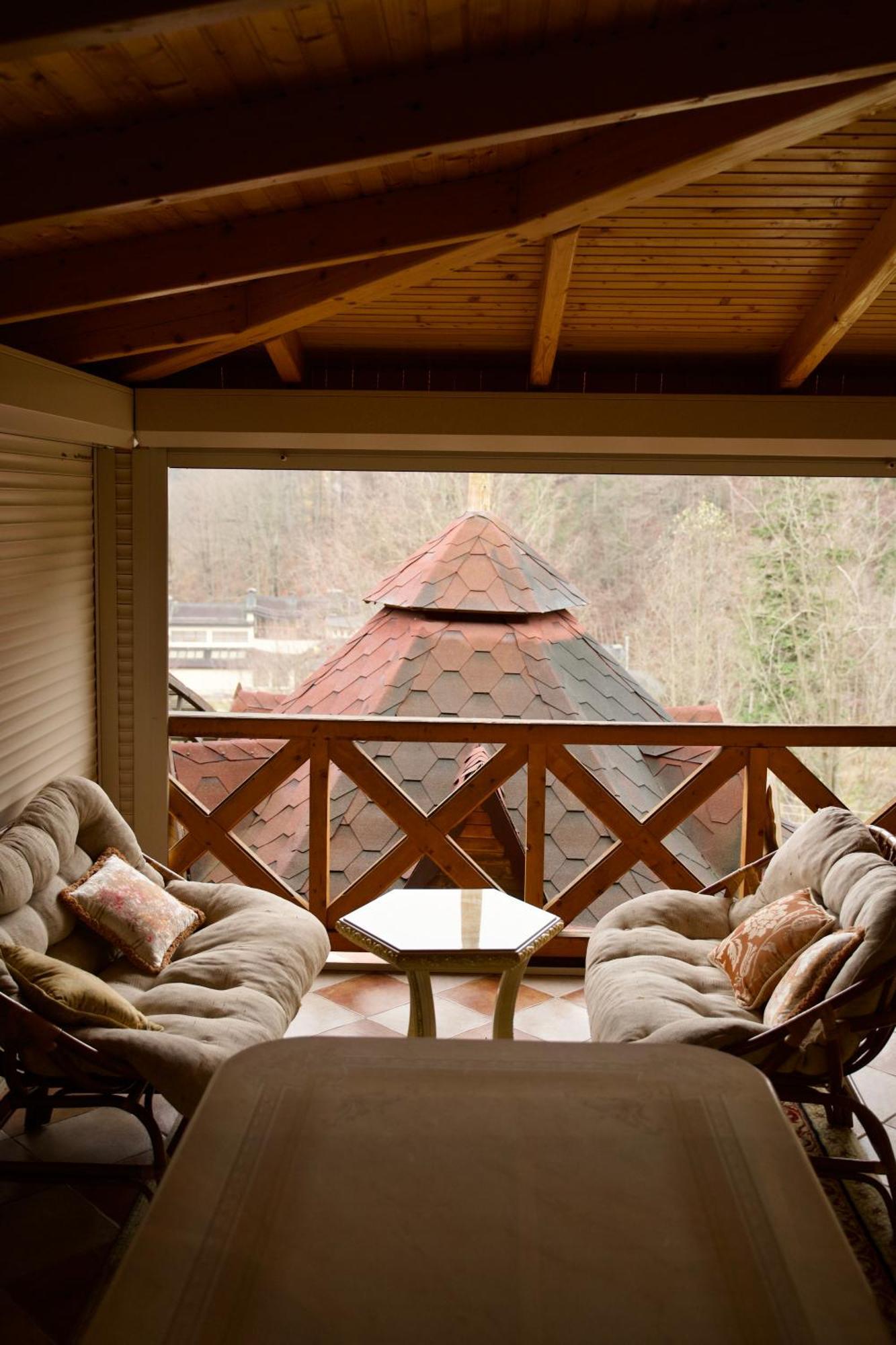 Петрос Family Hotel Jaremcze Zewnętrze zdjęcie