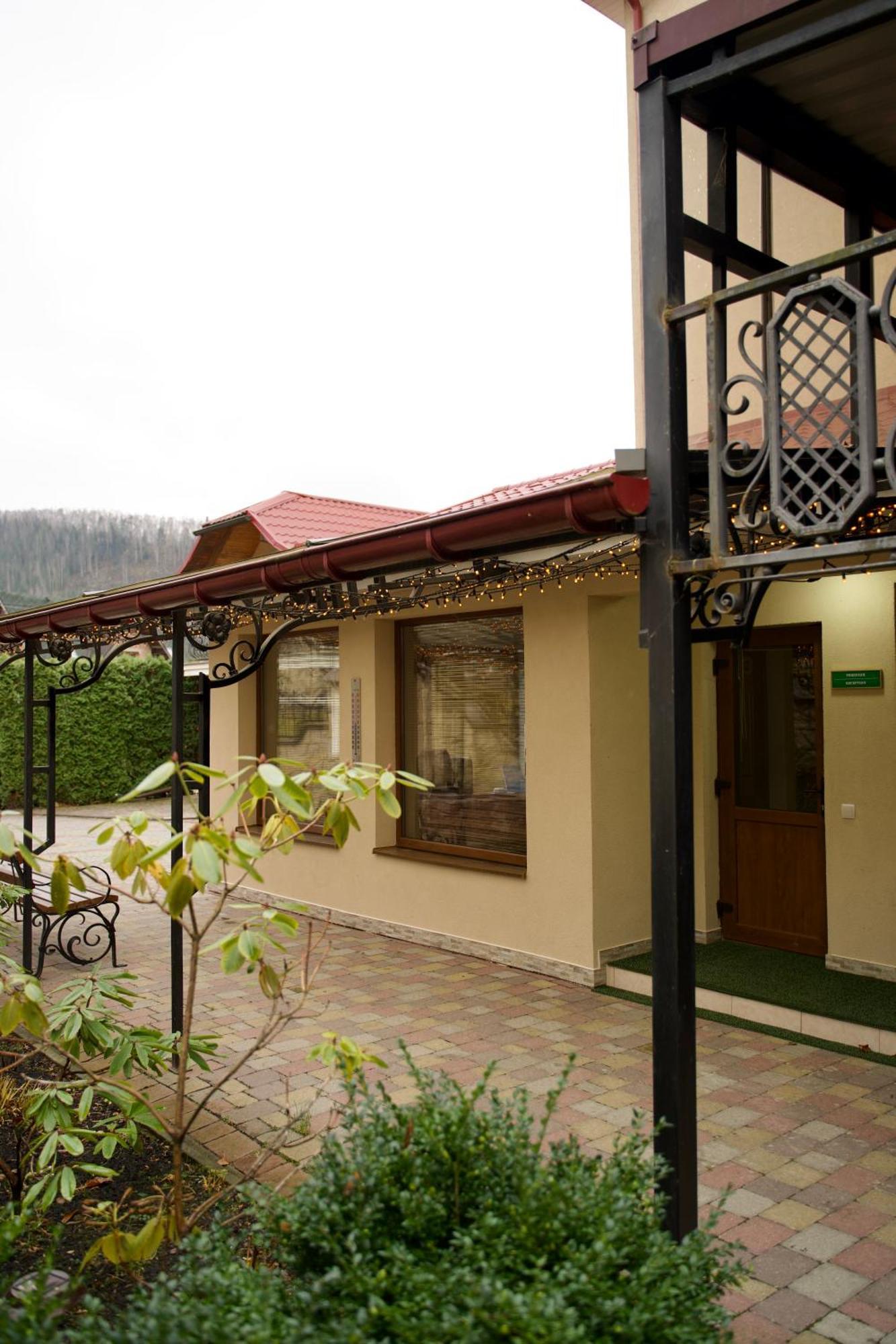Петрос Family Hotel Jaremcze Zewnętrze zdjęcie