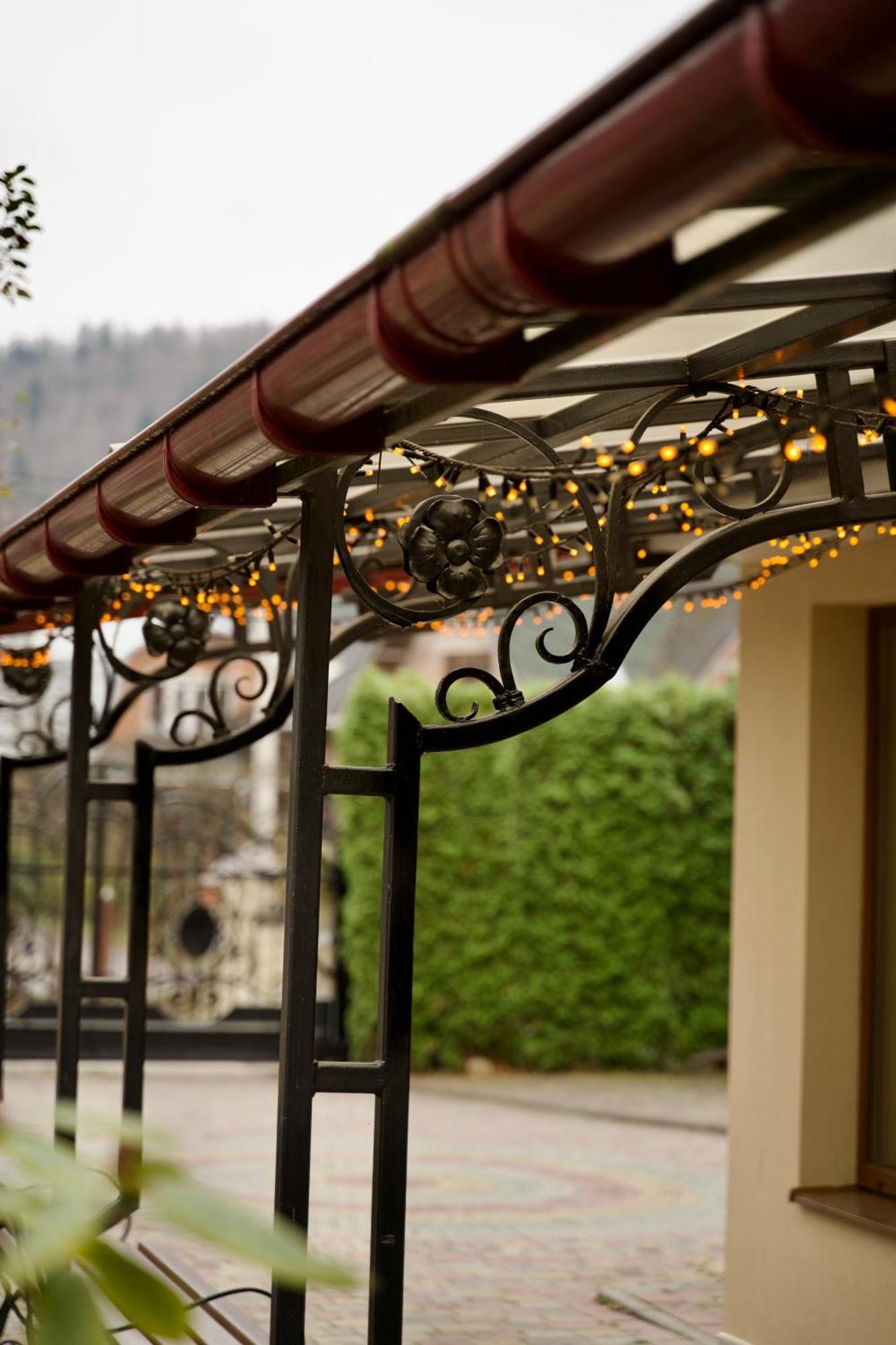 Петрос Family Hotel Jaremcze Zewnętrze zdjęcie