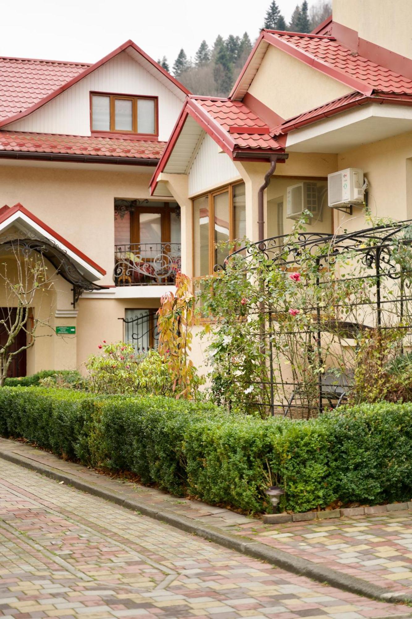 Петрос Family Hotel Jaremcze Zewnętrze zdjęcie
